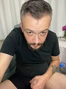 Snapshot of Salih0634 chatting on November 12, 12:22 am Salih0634 online show from November 12, 12:22 am