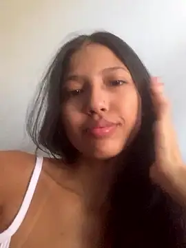 Auroragravidinha online show from January 8, 1:35 pm