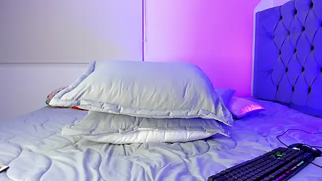 CamiiloRivera online show from September 13, 4:56 am