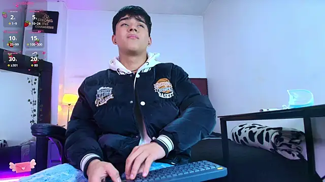 Lucass love online show from December 1, 4:45 pm