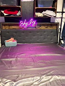 Shy Ivy online show from September 18, 8:11 pm