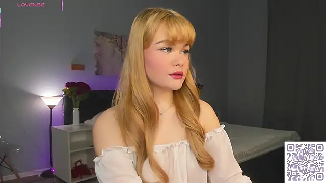 Snapshot of ShyEmma_ chatting on November 29, 1:19 am ShyEmma online show from November 29, 1:19 am