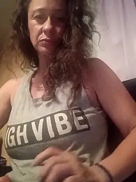 Snapshot of Anxious-Pussy chatting on April 19, 4:12 am Anxious-Pussy online show from April 19, 4:12 am