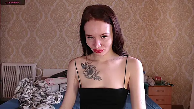 Snapshot of Kitkaat00 chatting on September 19, 1:01 pm Kitkaat00 online show from September 19, 1:01 pm