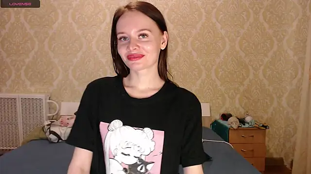 Snapshot of Kitkaat00 chatting on September 20, 7:04 pm Kitkaat00 online show from September 20, 7:04 pm