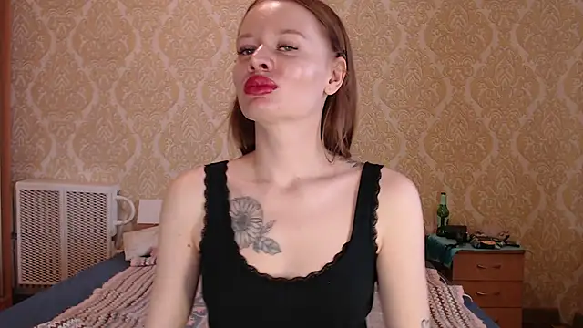 Kitkaat00 online show from February 6, 8:07 am