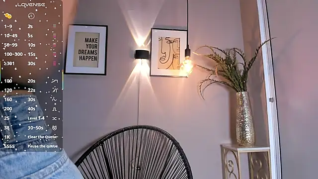 Snapshot of dulce_fiore07 chatting on November 2, 12:29 pm dulce fiore07 online show from November 2, 12:29 pm