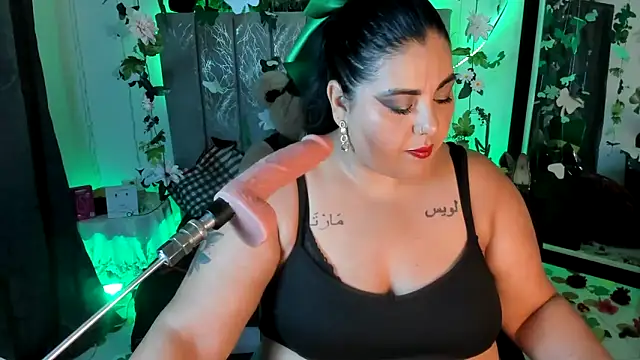 AndreaKinky online show from March 15, 9:04 am