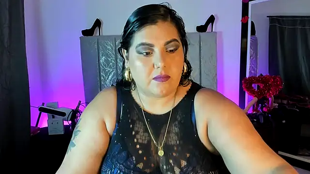 AndreaKinky online show from April 7, 8:15 am