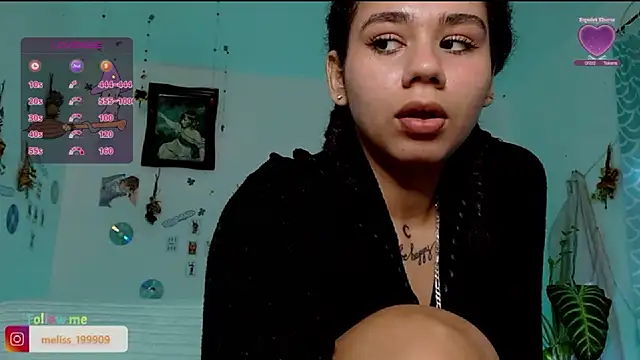Nocturnawitch online show from May 9, 1:33 am