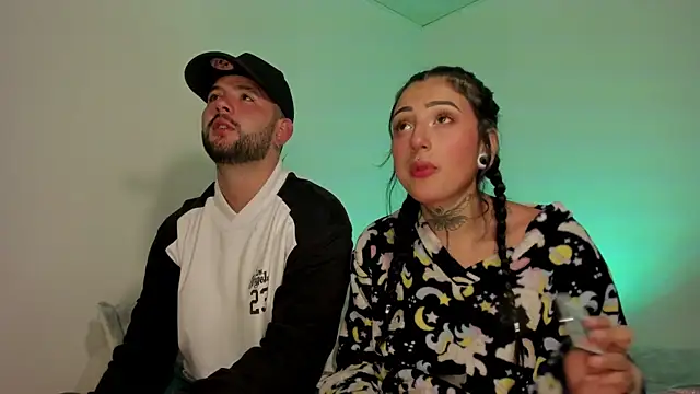 Snapshot of lola_n_apolo chatting on September 9, 3:06 am lola n apolo online show from September 9, 3:06 am