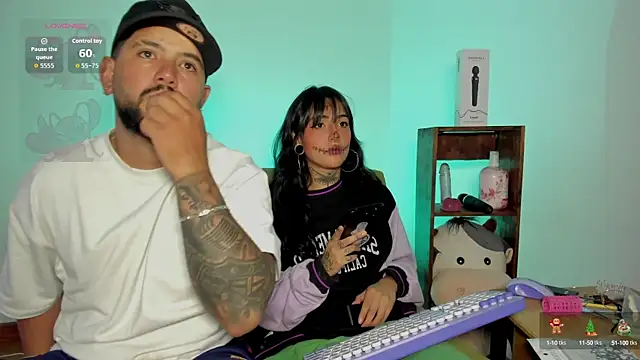 Snapshot of lola_n_apolo chatting on October 29, 6:53 pm lola n apolo online show from October 29, 6:53 pm