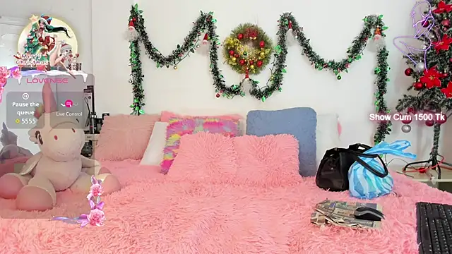 Ariana-Fernandez online show from December 20, 12:45 pm