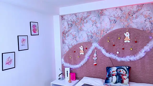 RavenGloomy online show from November 28, 3:25 pm