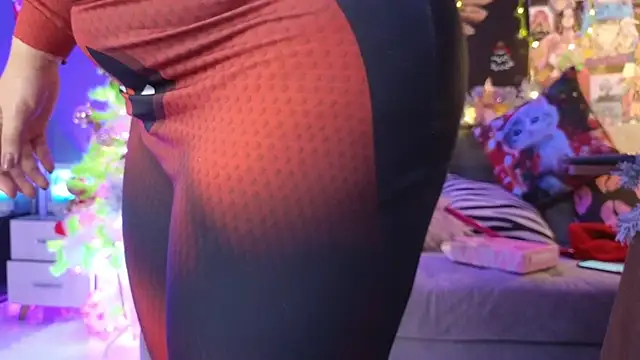 Snapshot of Mafecosecret chatting on December 5, 4:43 am Mafecosecret online show from December 5, 4:43 am