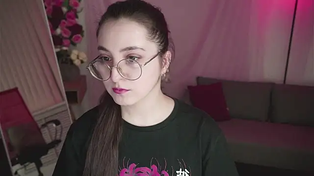 VirtuallVoyant online show from April 7, 10:31 pm