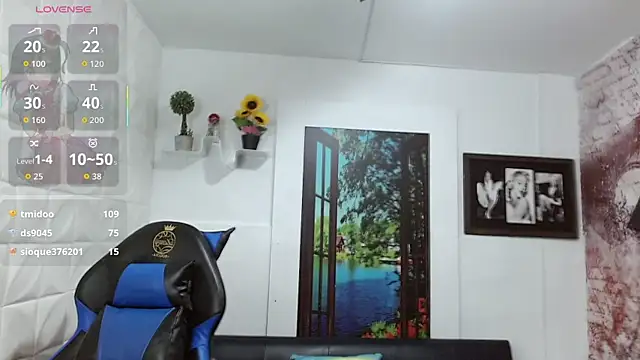 gigi gilt  online show from March 22, 9:23 am