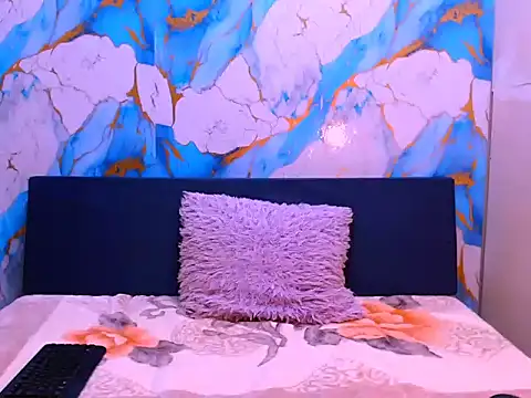 Snapshot of ebonypretty4u69 chatting on September 17, 6:15 am ebonypretty4u69 online show from September 17, 6:15 am