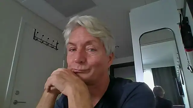 Swegay12-Exhi online show from October 5, 1:09 pm