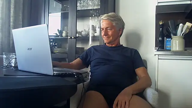 Swegay12-Exhi online show from April 21, 1:50 pm