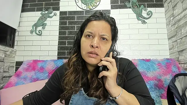 Sandra Milf love online show from October 1, 3:12 am