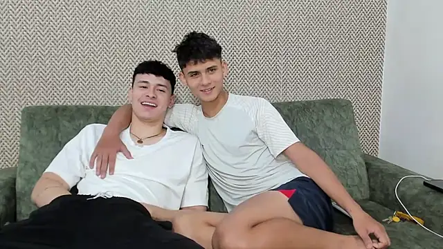 Snapshot of willy_sexxx18 chatting on September 19, 1:56 pm willy sexxx18 online show from September 19, 1:56 pm