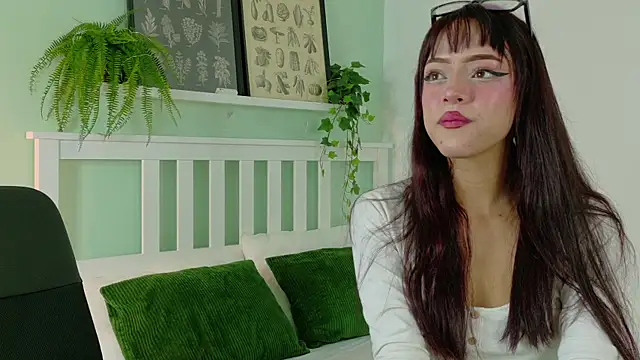 Taylorsmitth  online show from October 15, 12:16 pm