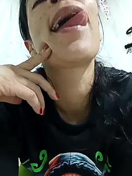 kim lebanon online show from November 2, 4:04 am