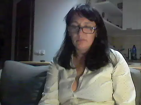 Elena48324 online show from October 13, 5:46 pm