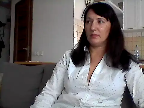 Elena48324 online show from November 15, 11:18 am