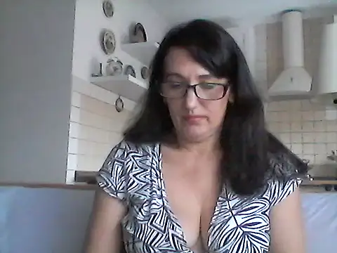 Snapshot of Elena48324 chatting on July 10, 11:35 am Elena48324 online show from July 10, 11:35 am