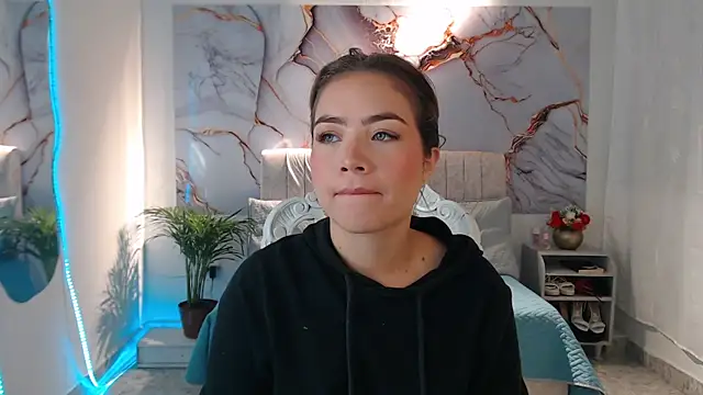 Snapshot of _Tiffany1 chatting on September 10, 7:36 pm Tiffany1 online show from September 10, 7:36 pm