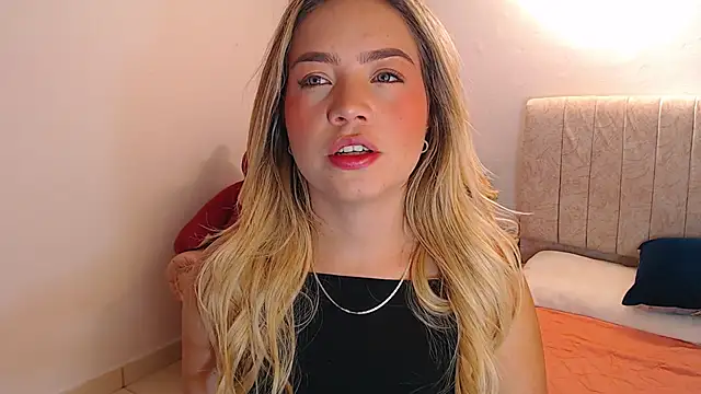 Snapshot of _Tiffany1 chatting on February 1, 6:06 pm Tiffany1 online show from February 1, 6:06 pm