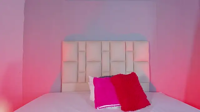 Zafiro  Brown online show from January 13, 11:59 am