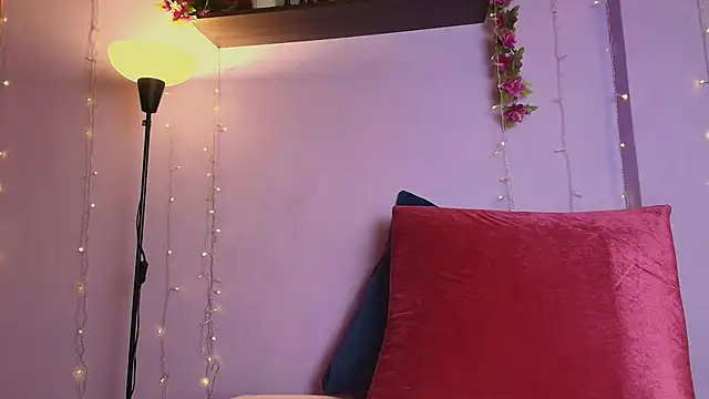 Snapshot of Dafne_Mel chatting on October 21, 12:50 pm Dafne Mel online show from October 21, 12:50 pm