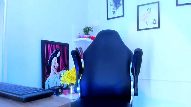 Snapshot of Ariana_costa chatting on October 14, 7:03 pm Ariana costa online show from October 14, 7:03 pm