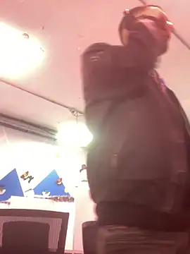 malek xarx  online show from December 1, 3:39 pm