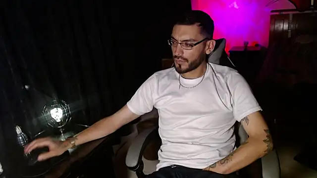 malek xarx  online show from February 10, 2:04 am