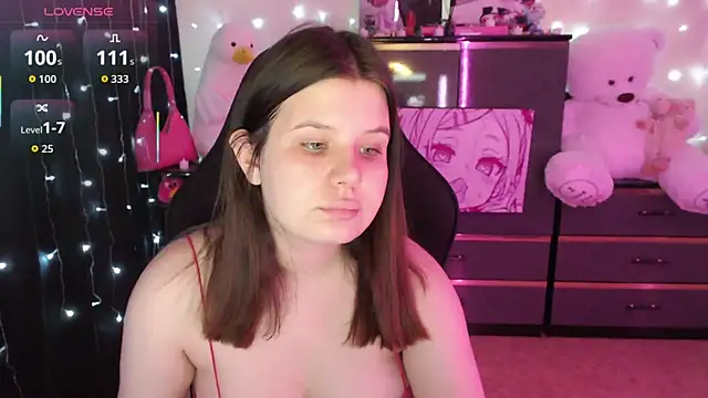 Snapshot of AmyVibess chatting on October 6, 8:06 pm AmyVibess online show from October 6, 8:06 pm