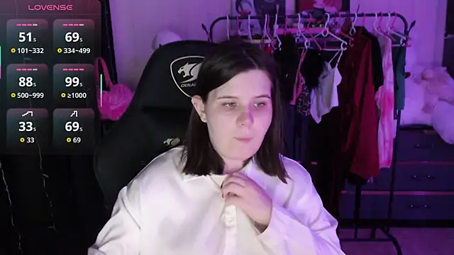 AmyVibess online show from July 17, 6:02 pm