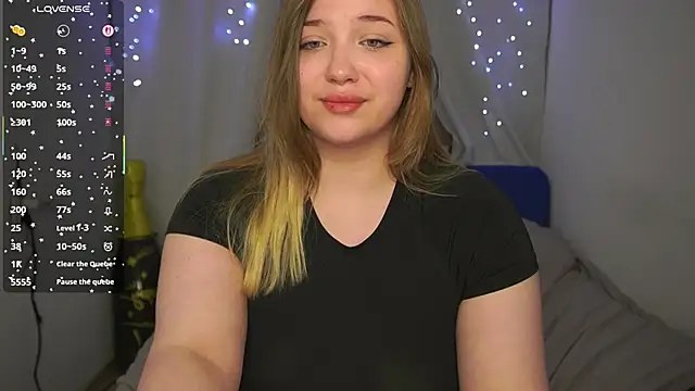 CuteSharloti online show from April 19, 6:10 pm