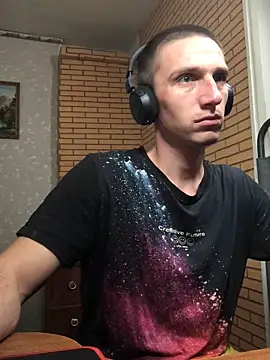 Snapshot of Alexilon chatting on November 24, 5:01 pm Alexilon online show from November 24, 5:01 pm