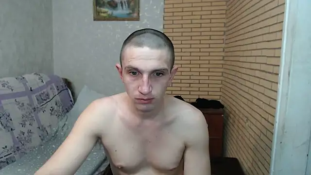 Snapshot of Alexilon chatting on February 24, 1:25 am Alexilon online show from February 24, 1:25 am