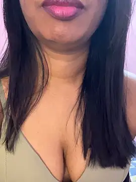 Snapshot of tamil_Aarathi chatting on May 12, 8:39 pm tamil Aarathi online show from May 12, 8:39 pm