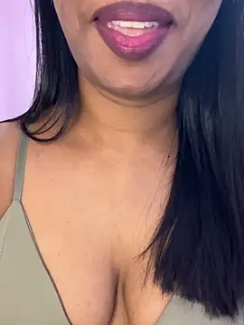 Snapshot of tamil_Aarathi chatting on May 19, 4:57 pm tamil Aarathi online show from May 19, 4:57 pm