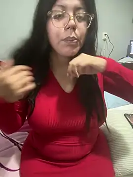 Snapshot of karysweetbeaury chatting on January 10, 1:40 am karysweetbeaury online show from January 10, 1:40 am