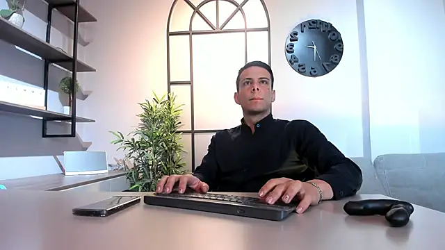 Snapshot of Dustin_Sonne chatting on November 10, 3:38 am Dustin Sonne online show from November 10, 3:38 am