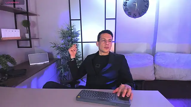 Snapshot of Dustin_Sonne chatting on November 19, 3:50 am Dustin Sonne online show from November 19, 3:50 am