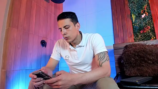 Dustin Sonne online show from January 14, 3:45 am