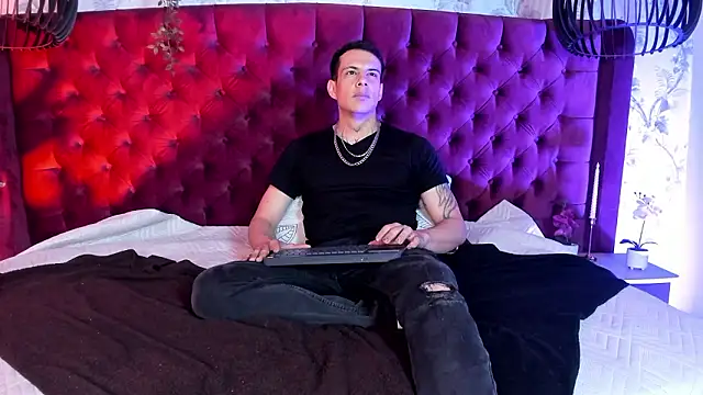 Dustin Sonne online show from February 10, 3:43 am